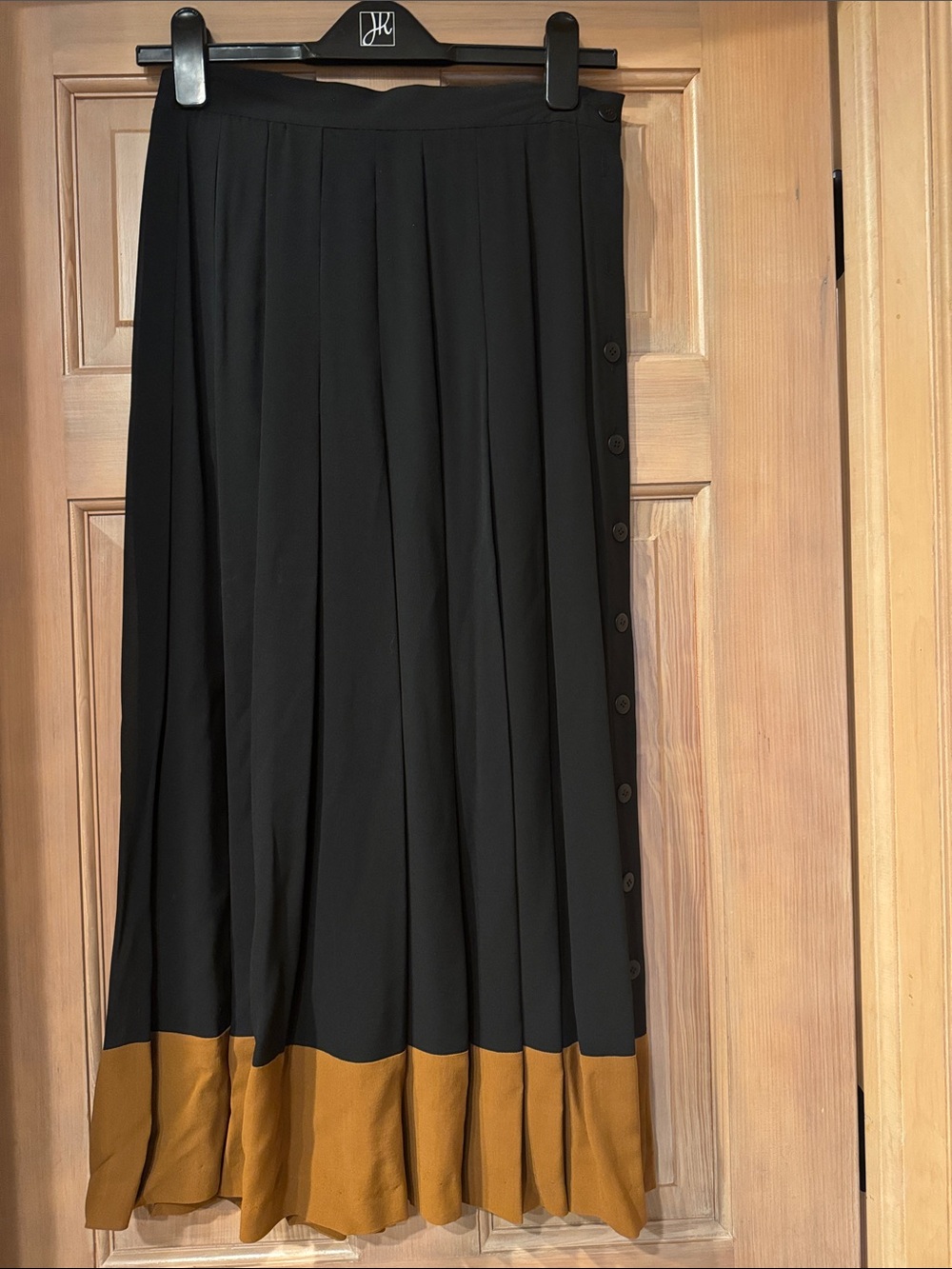 Vintage Christian Dior Black Skirt with Tan Hem - Classic Pleated Style